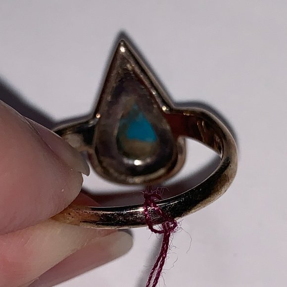 Turquoise Teardrop and Silver Ring, Size 6 1/2 - Picture 16 of 16